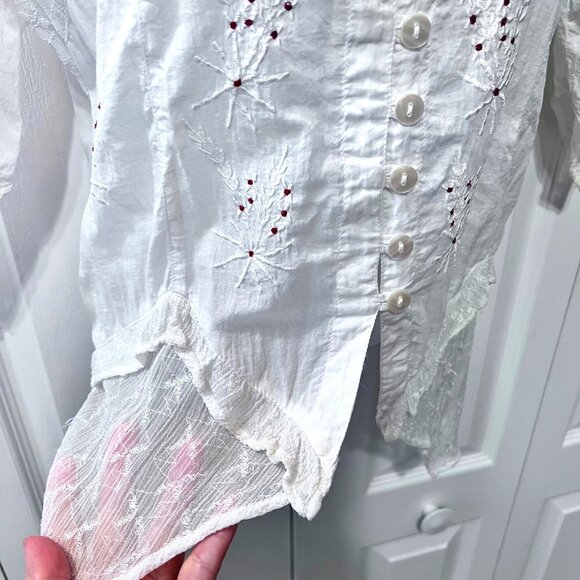 More by Lata-White Cotton Button Up Embroidered Handkerchief Hem Top-Sz Med-Vint - Picture 16 of 16